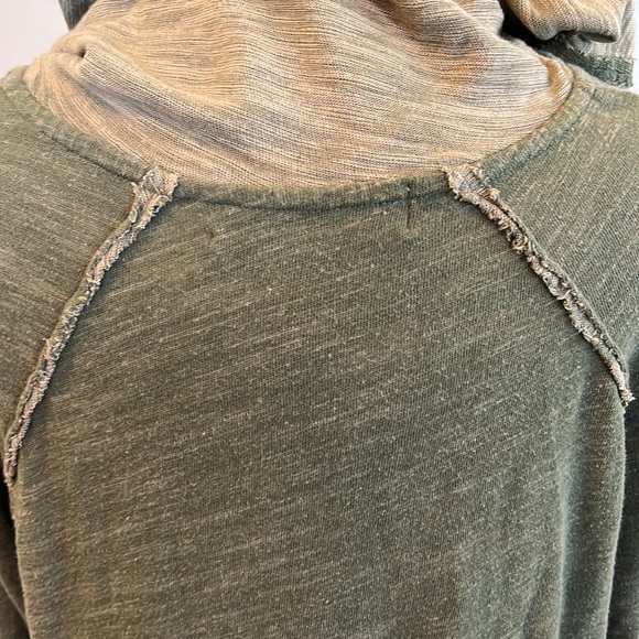Green Free People Cocoon Cowl Pullover Size M/L - Picture 4 of 7